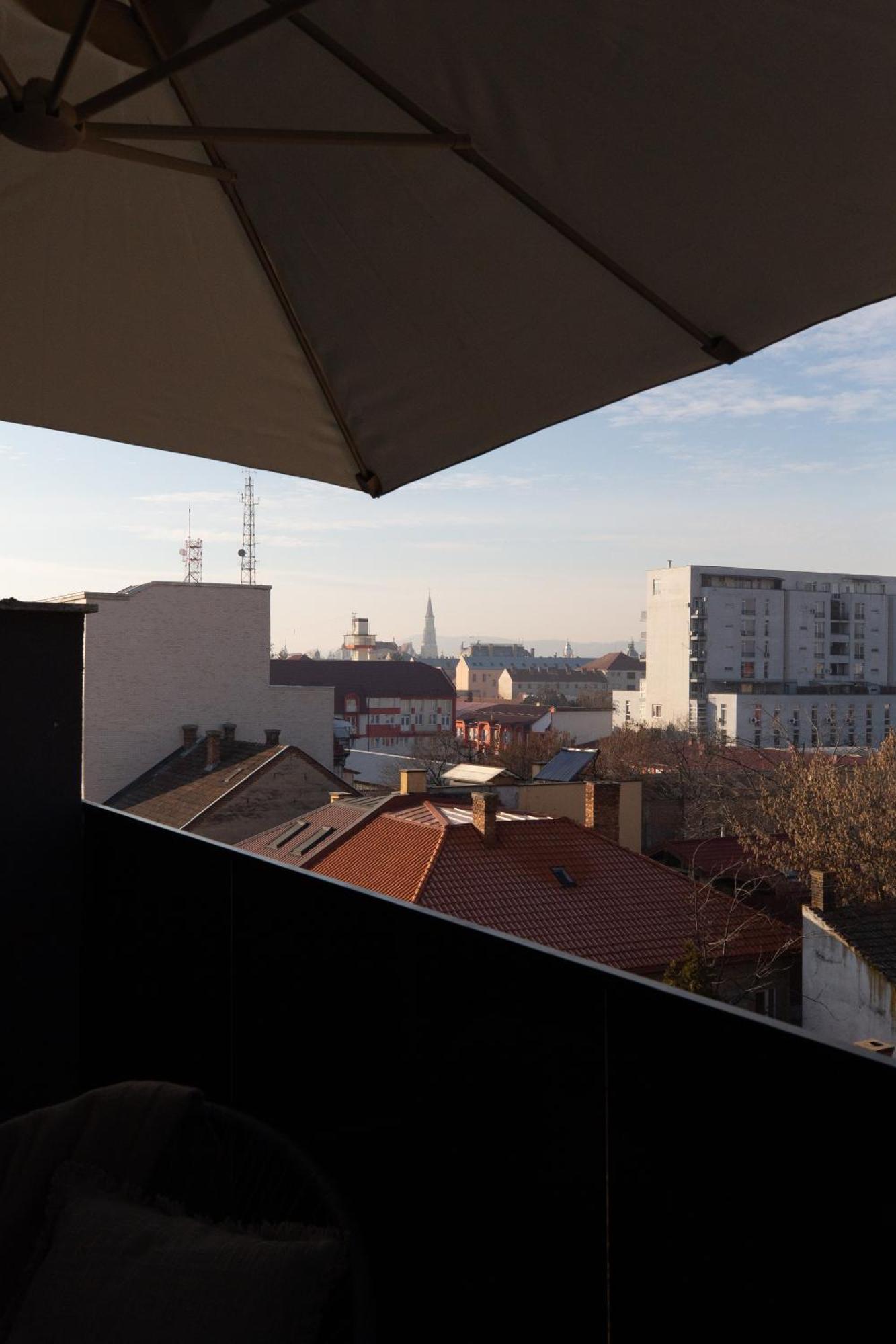 Unique City View Apartment Balcony & Parking Space คลูจ-นาโปกา ภายนอก รูปภาพ
